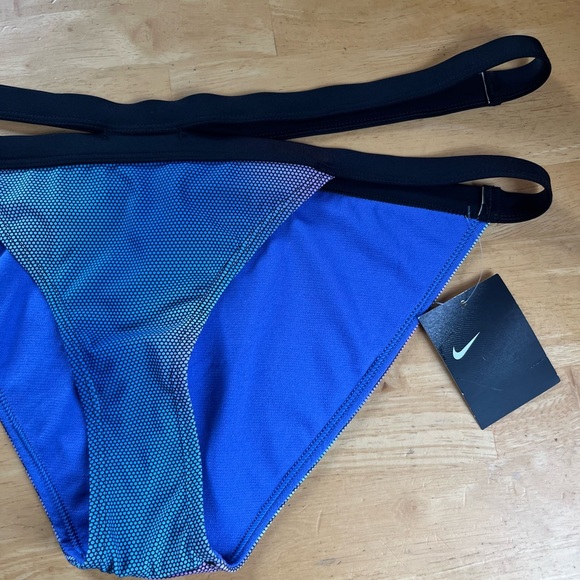 Nike Women's Color Fade Strappy Swimsuit Bikini Bottom, Beach large new - Picture 7 of 9